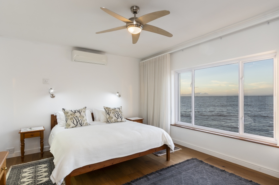 6 Bedroom Property for Sale in Gordons Bay Village Western Cape
